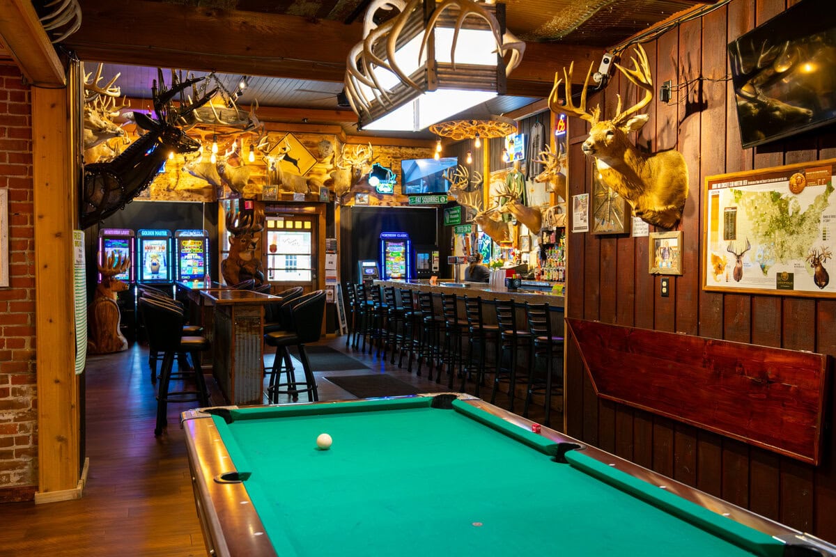 Alma - Red Ram Saloon-06