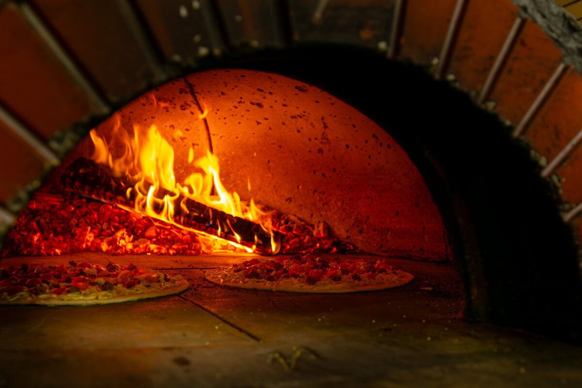 Suncrest Gardens Pizza Farm-01