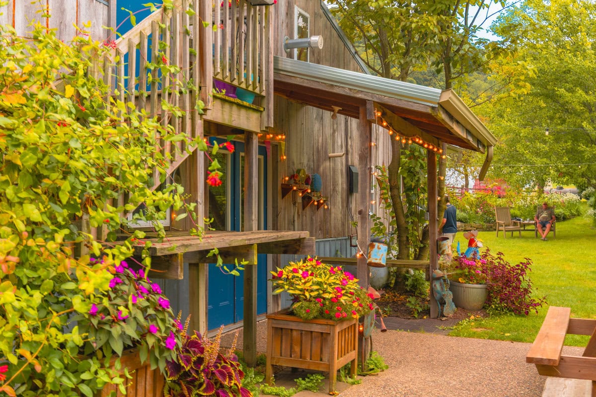 Suncrest Gardens Pizza Farm-06