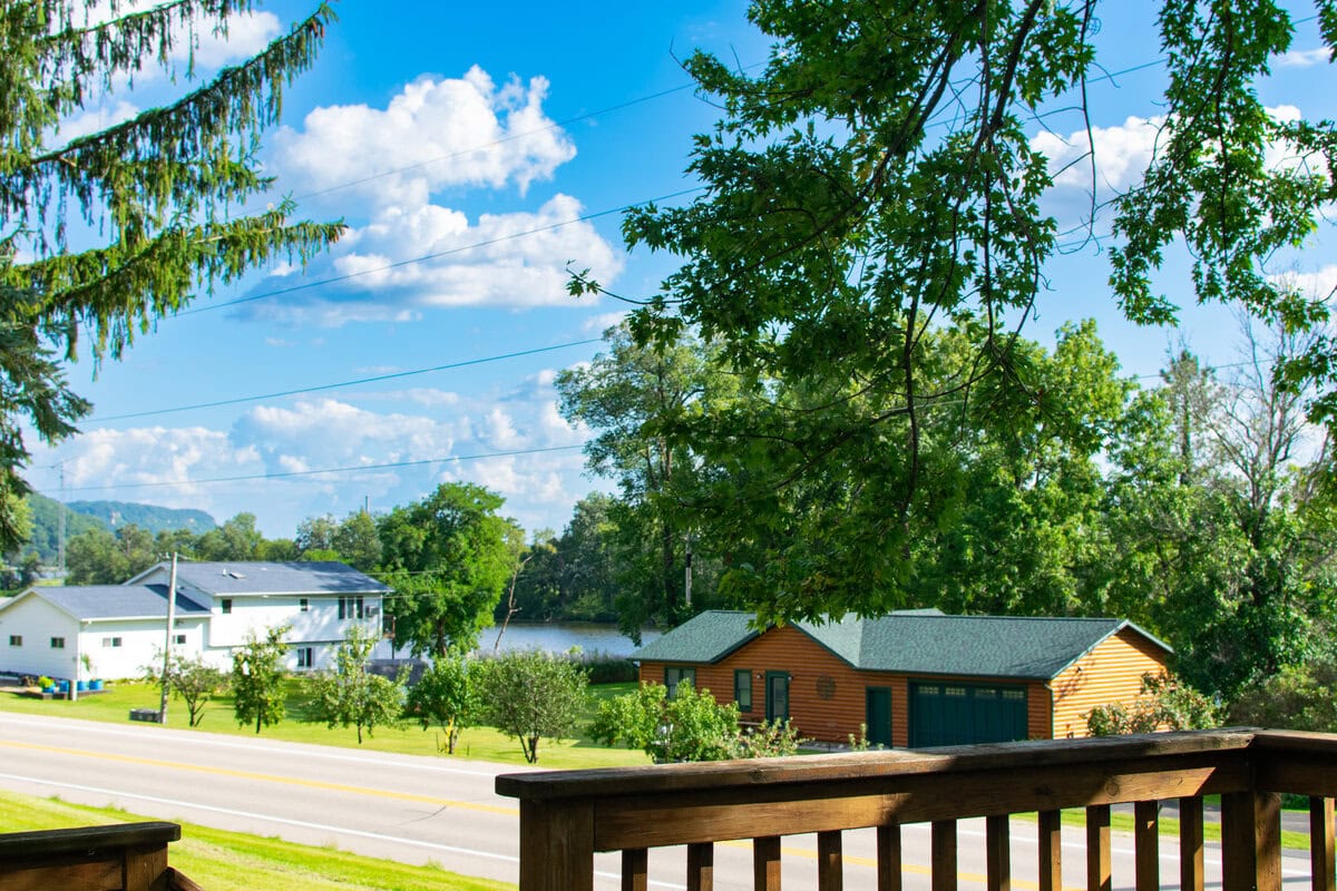 Woodlands Retreat Motel & Lodge-01